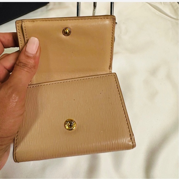 Prada Tan Micro wallet with gold hardware - Picture 3 of 8